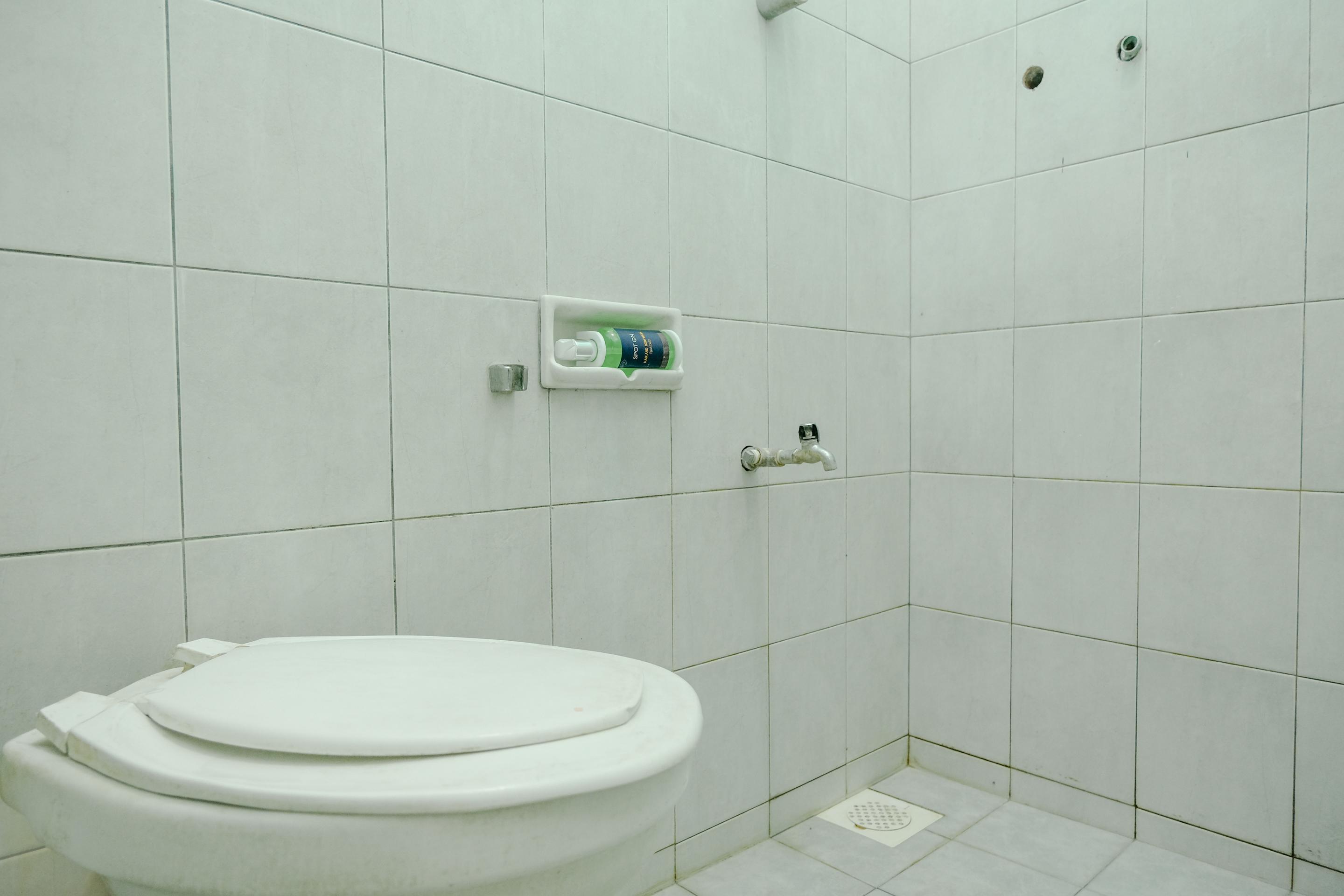 Super Oyo 1516 Cemara Gading Syariah Hotel Bogor Luaran gambar